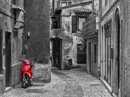 Gasse in Malcesine-Gardasee-